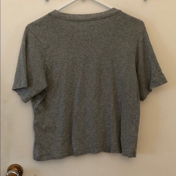 Uniqlo peanuts cropped t shirt - Picture 2 of 2